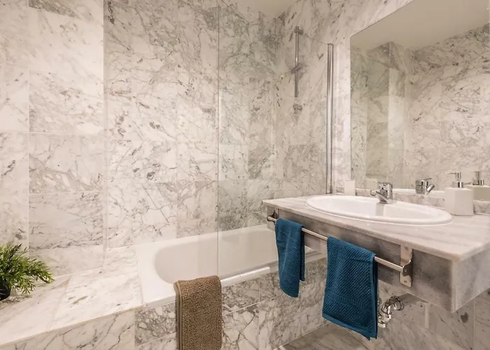 Front In Puerto Banus Apartment