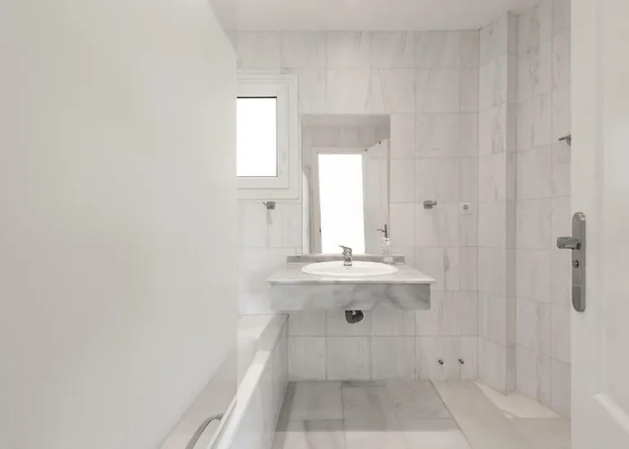 Apartman Front In Puerto Banus